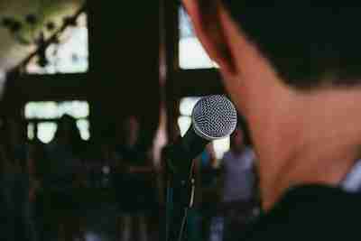 How To Use Mindfulness To Conquer Your Fear Of Public Speaking